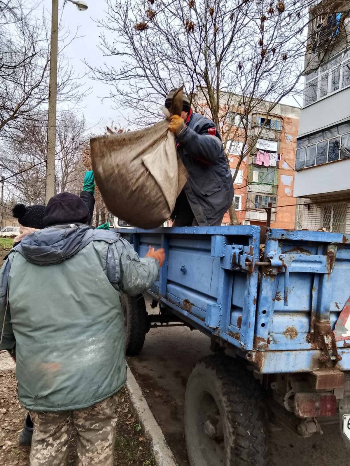 Фото-звіт від Марганецької міської ради про роботу комунальників