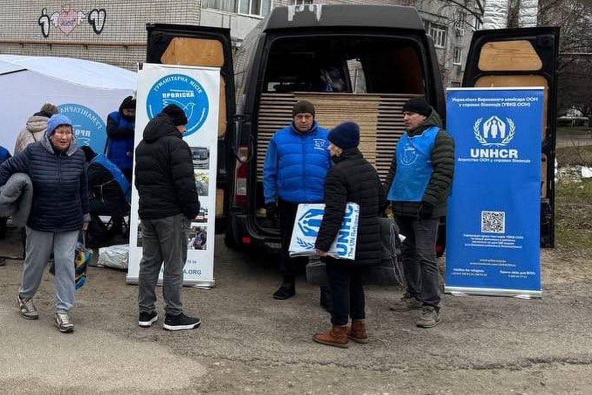 Понівечено адмінбудівлю, сталася пожежа: про наслідки атаки на Дніпро розповіли в ОВА