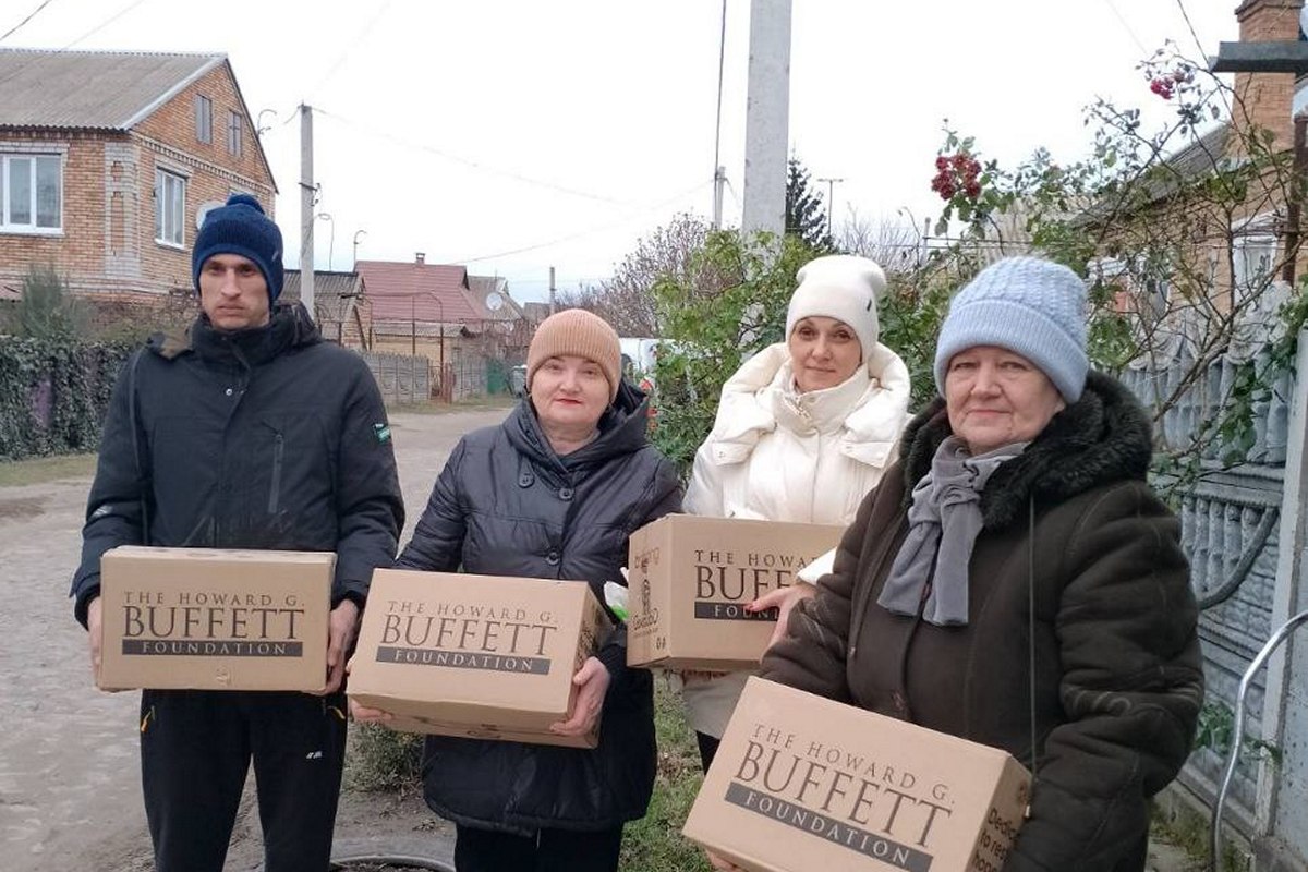 Яку гуманітарну допомогу видавали жителям Марганецької громади з 23 по 27 грудня (фото)