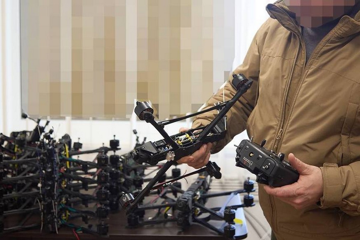 Нікополь передав на фронт десятки дронів і обладнання для них 1 Нікополь передав на фронт десятки дронів і обладнання для них