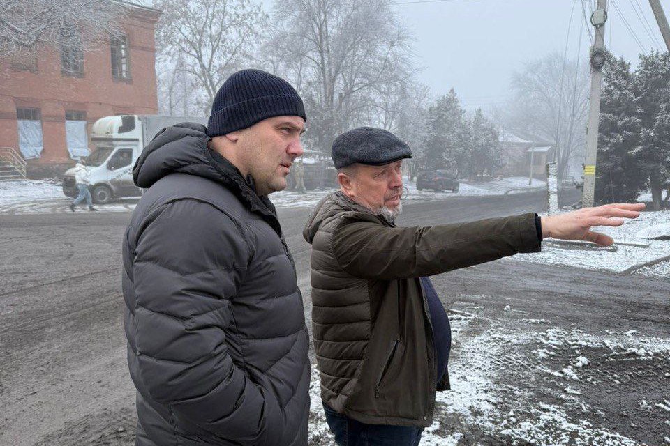 «Готові запропонувати евакуацію, але люди налаштовані залишатися»: начальник ДніпроОВА відвідав прифронтові громади 1 «Готові запропонувати евакуацію, але люди налаштовані залишатися»: начальник ДніпроОВА відвідав прифронтові громади