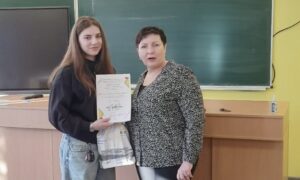 Юна винахідниця з Покрова – серед призерів СТЕМ-проєктів «Промисловість надихає»