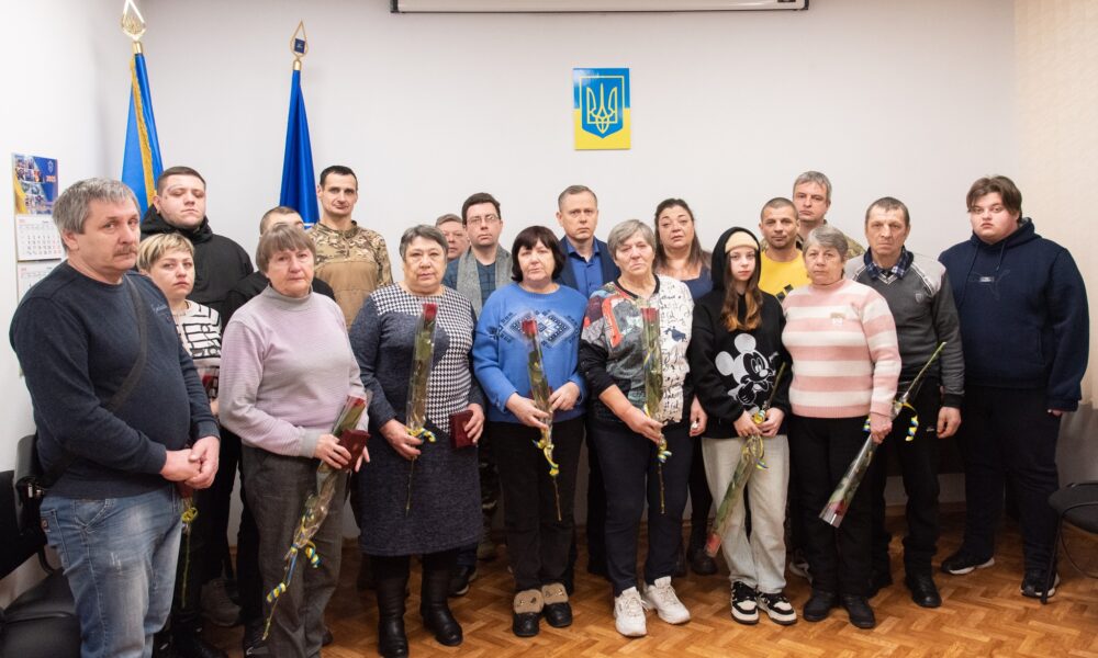 Дев’ятьох нікопольських воїнів відзначено державними нагородами – 7 із них посмертно (фото)