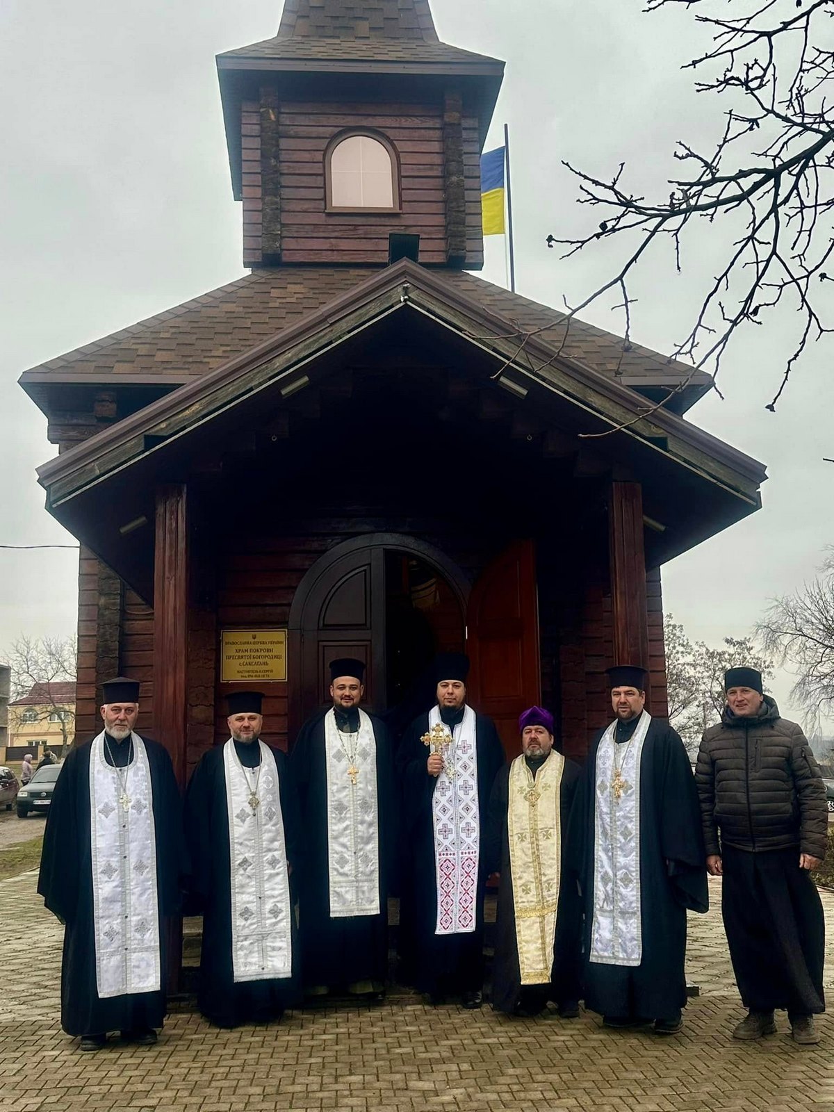 Благочинний Нікополя та району взяв участь у відкритті меморіалу Слави (фото) 4