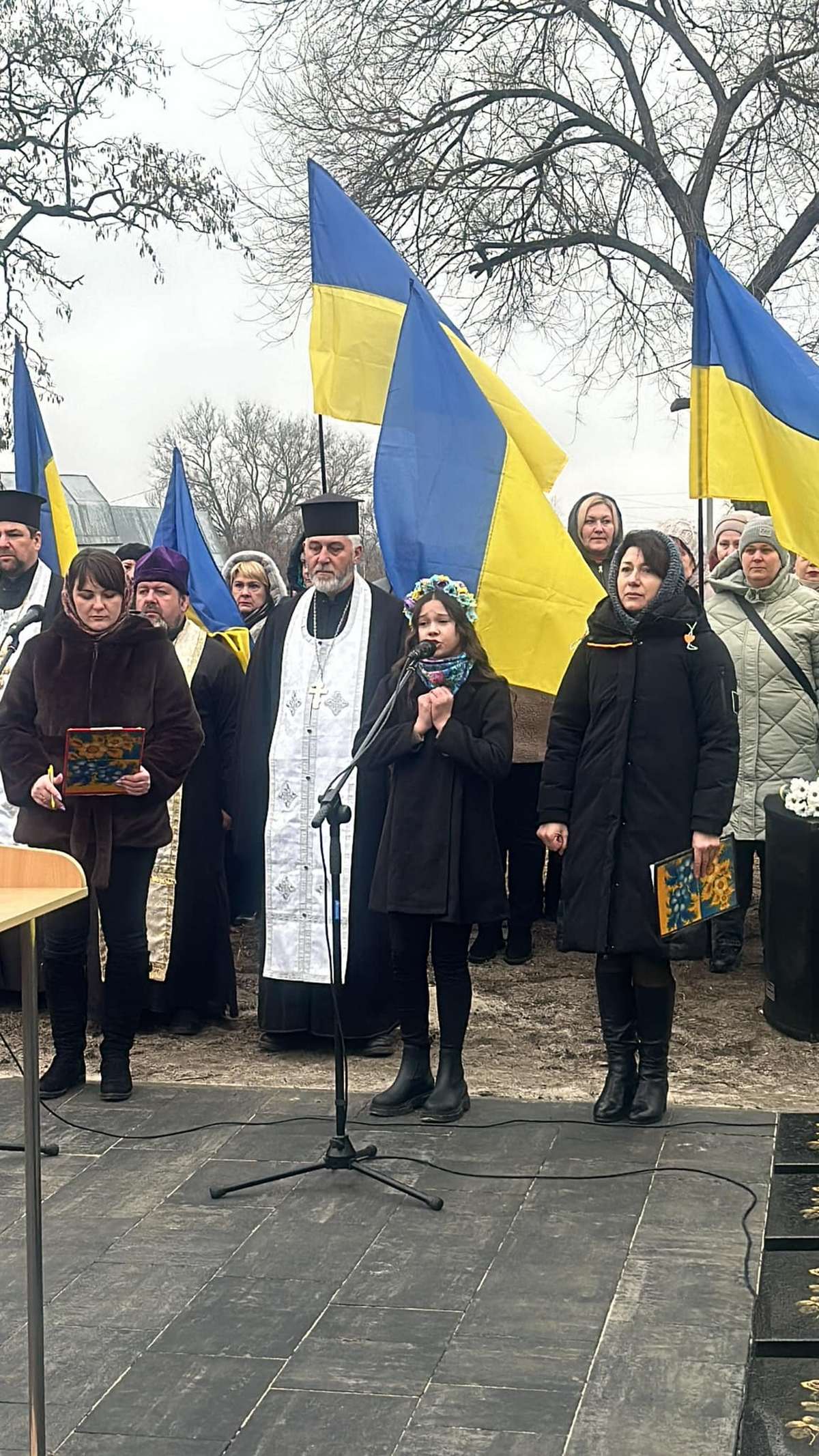 Благочинний Нікополя та району взяв участь у відкритті меморіалу Слави (фото) 5