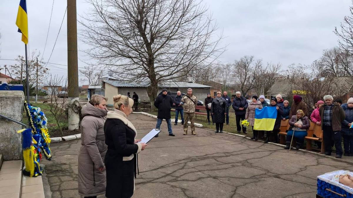 Нікопольщина провела в останню путь полеглого Захисника Дмитра Касьянова (фото) 6