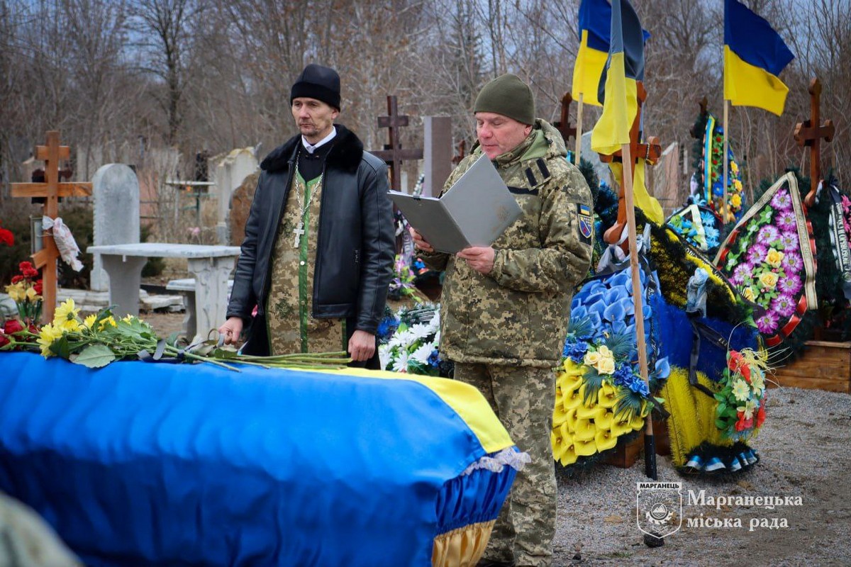 Нікопольщина провела в останню путь полеглого Захисника (фото)