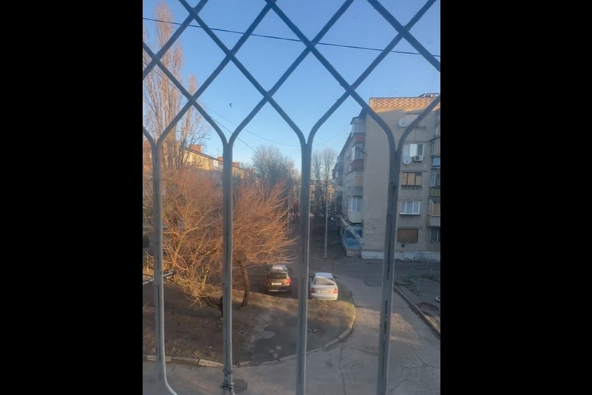 Ось так у Нікополі починається новий рік: місто під ворожим вогнем від самого ранку (відео) 1 Ось так у Нікополі починається новий рік: місто під ворожим вогнем від самого ранку (відео)