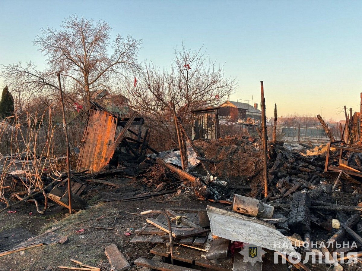 Наслідки ударів Нікополю, Марганцю і району: фото