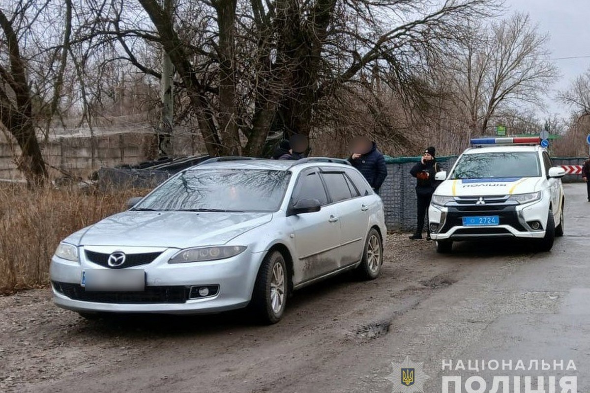 У Марганці чоловік поцупив мідні букви з «Меморіалу пам’яті». Його вже знайшли і затримали.