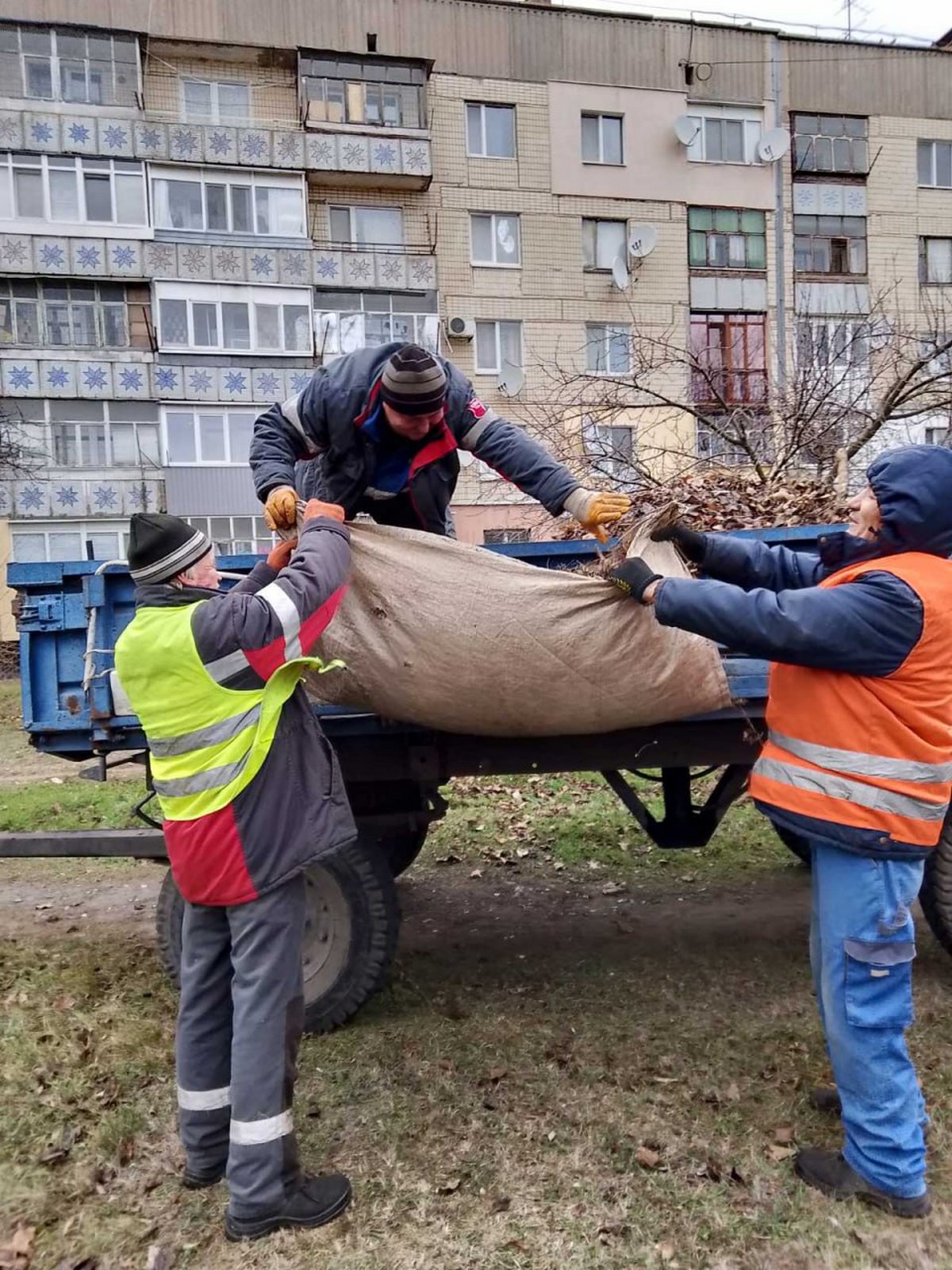 Комунальники Марганця працюють щодня