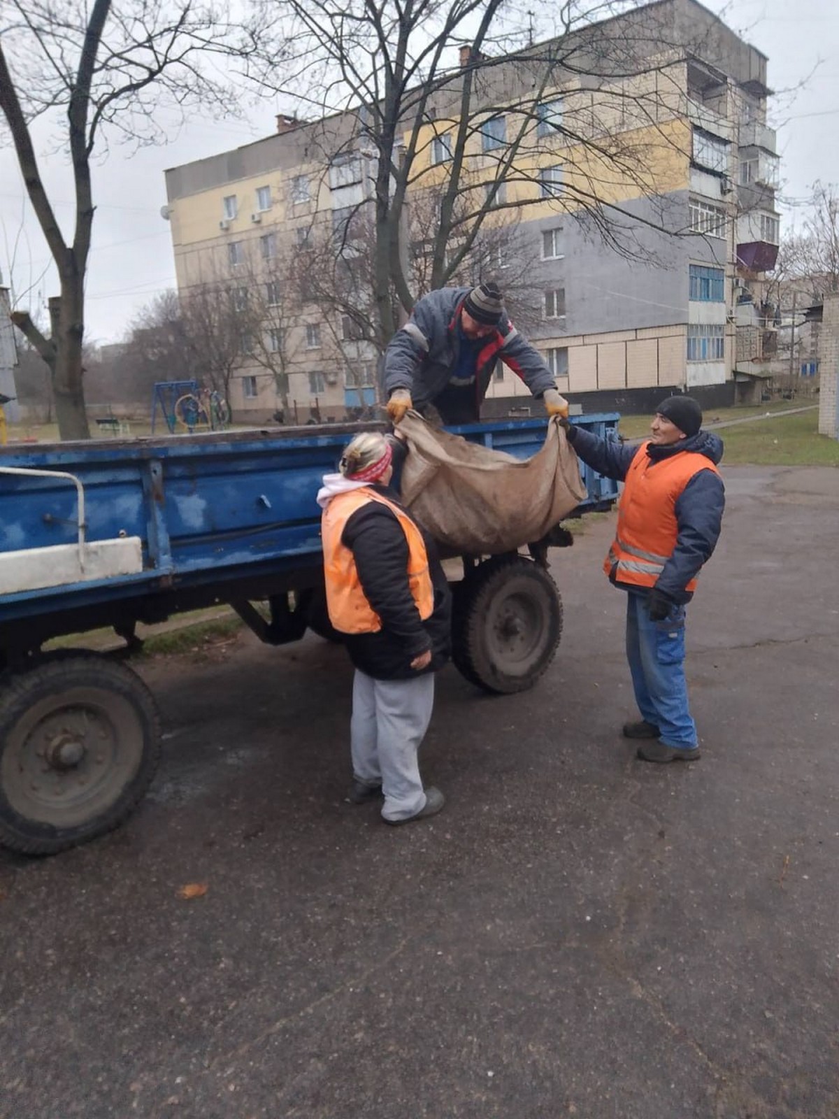 Комунальники Марганця працюють щодня