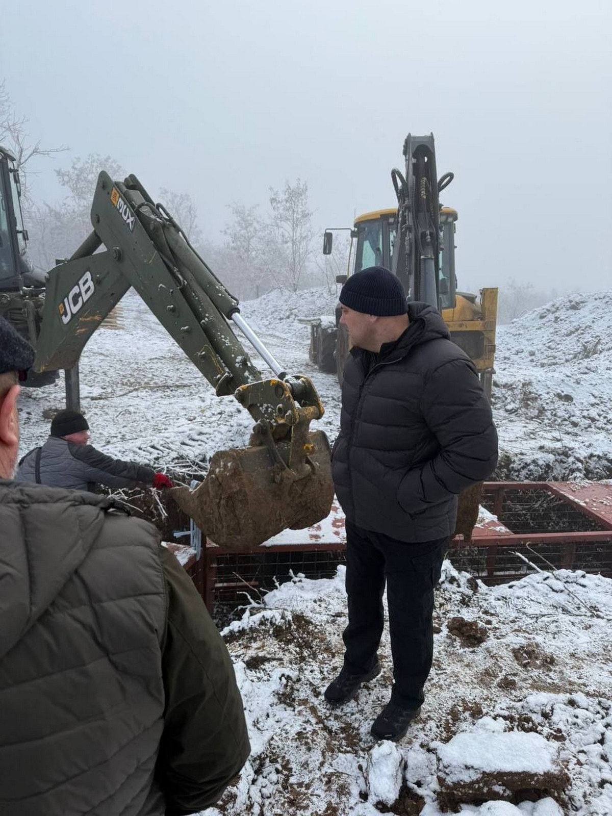 «Усі завдання виконуються»: начальник ДніпроОВА побував на місці будівництва фортифікацій