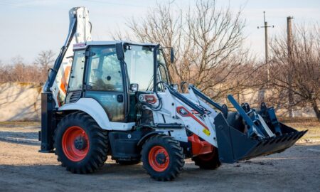 Червоногригорівська громада отримала новенький трактор Bobcat (фото)