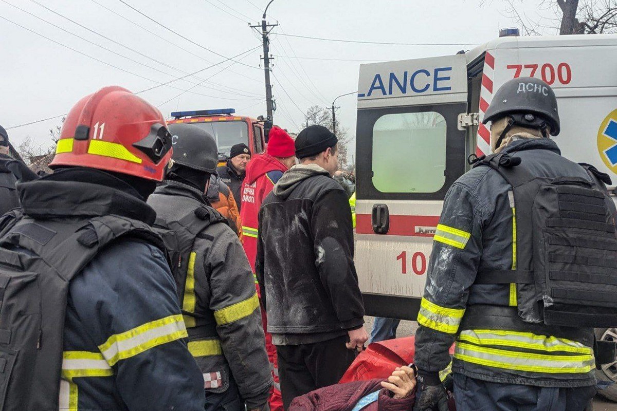 Фото наслідків удару по Кривому Рогу