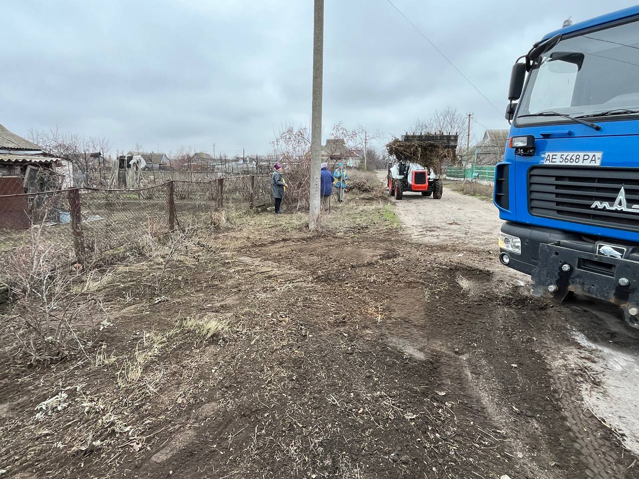 Вже давно відчули позитивні зміни: у Червоногригорівській громаді комунальники наводять лад на вулицях (фото)