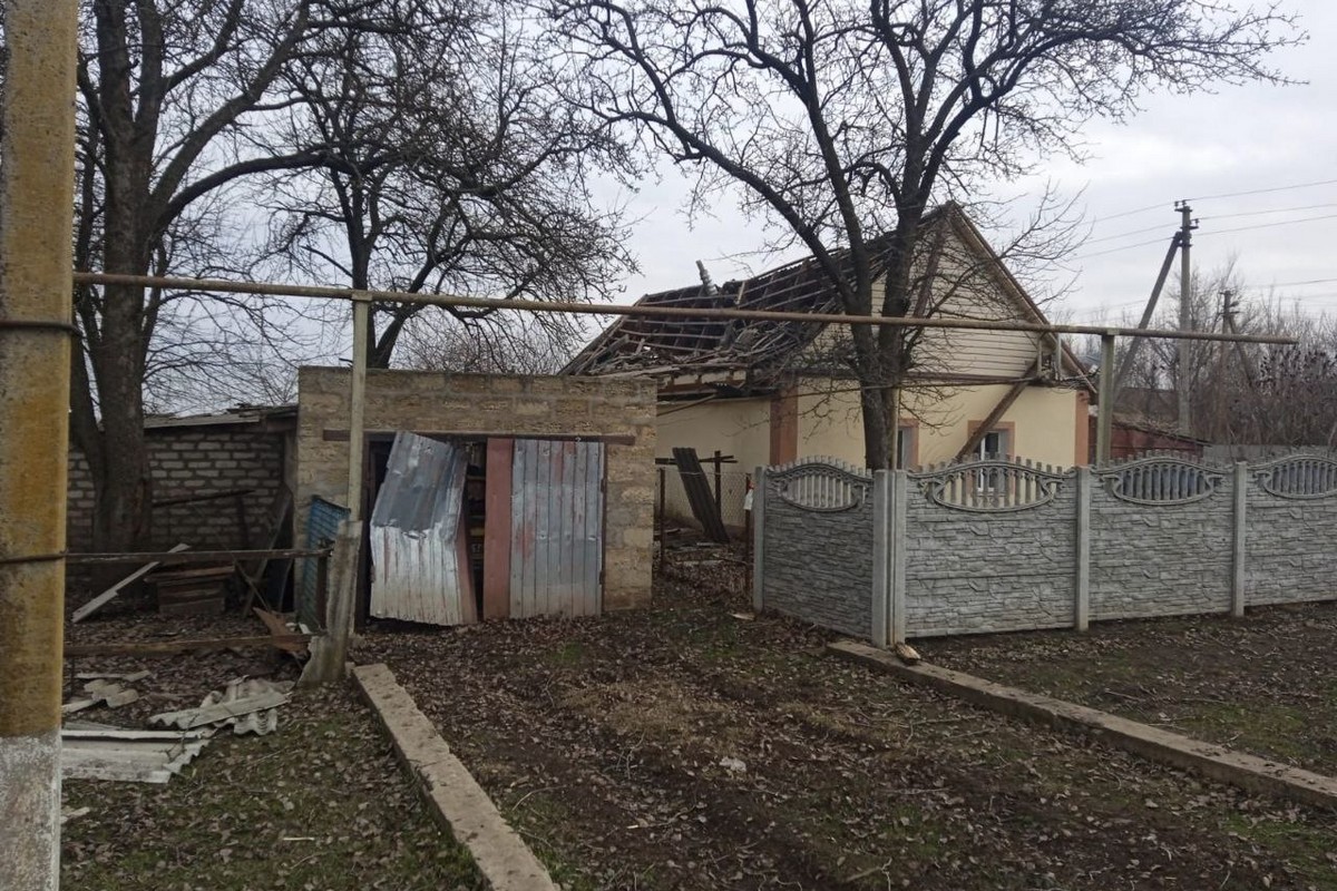 У Нікополі знову поранений, також ворог обстріляв ще три громади району і Синельниківщину (фото)