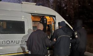 Стрілянина у Кривому Розі посеред вулиці: поліція затримала підозрюваного