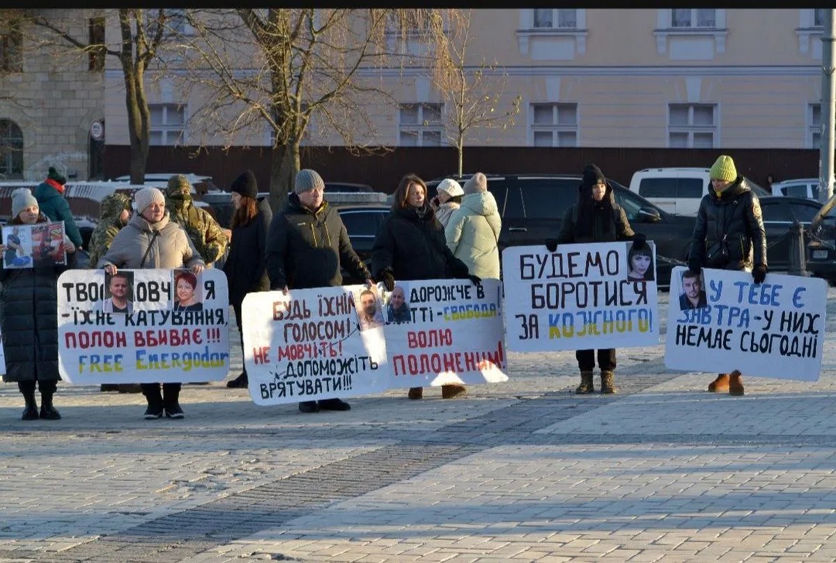 «Навіть ті, хто потім скорився окупантам, намагалися захистити місто»: депутат з Енергодара про перші дні великої війни і початок окупації