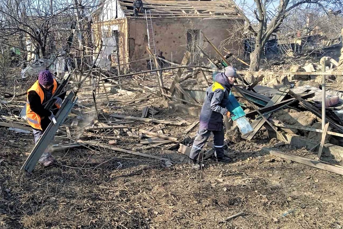 Лише за два дні у Нікополі понівечено 36 будинків: фото