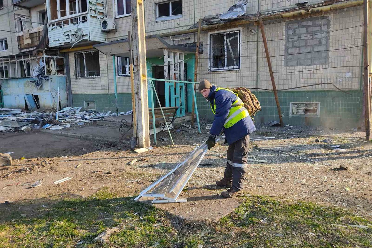 Лише за два дні у Нікополі понівечено 36 будинків: фото