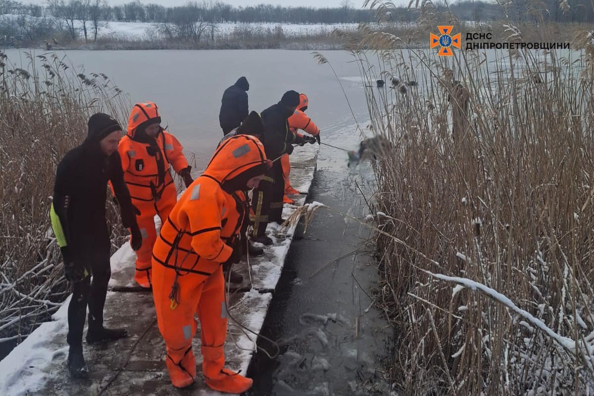 у ДСНС повідомили, що знайшли тіло зниклого під водою  чоловіка