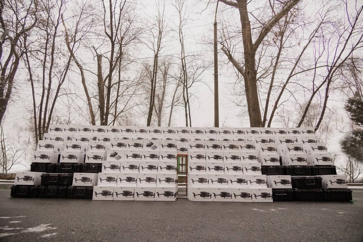 Дніпропетровщина передала військовим 550 «мавіків» (фото) 1 Дніпропетровщина передала військовим