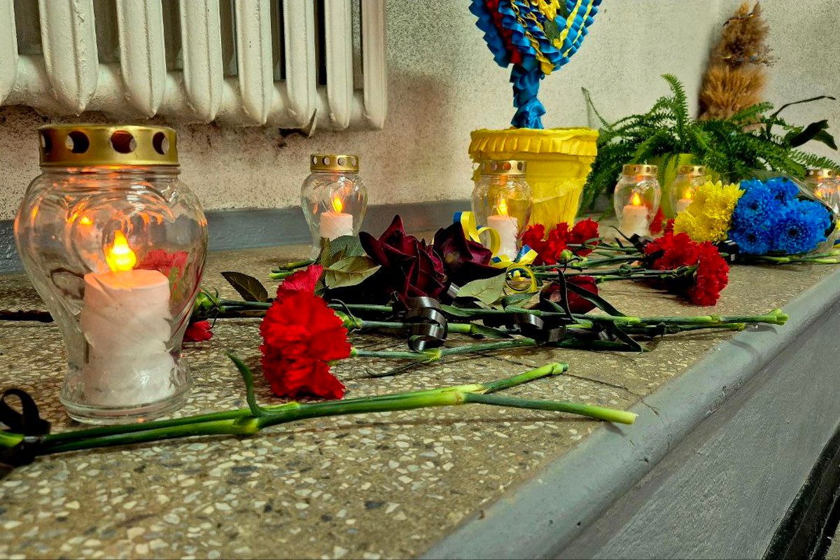 На Нікопольщині вшанували пам'ять Героїв Небесної Сотні (фото) 1 На Нікопольщині вшанували 7