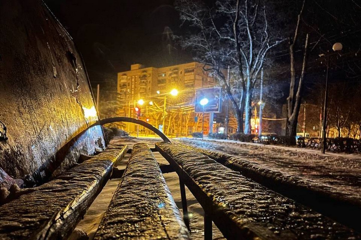 Хмарно з проясненнями і мороз: погода у Нікополі 25 лютого