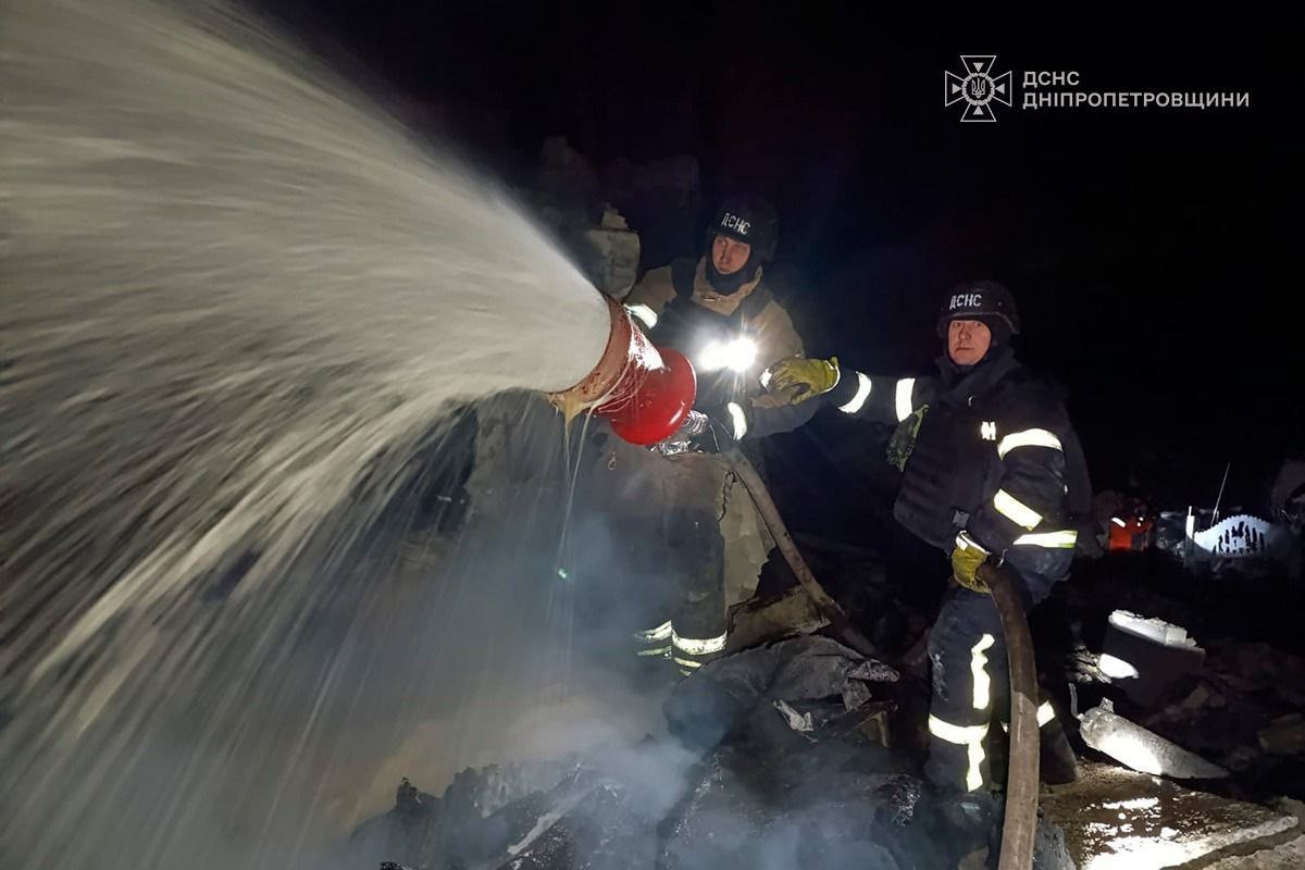 Фото наслідків удару по Кривому Рогу