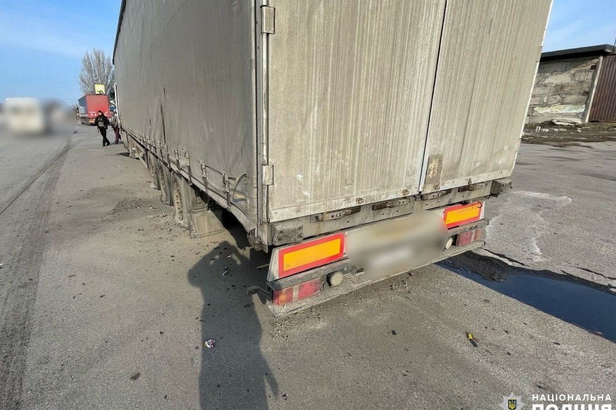 «Після 3-ї години ночі та на ранок агресори відновили атаки на Нікополь» - поліція про наслідки обстрілів Дніпропетровщини за добу