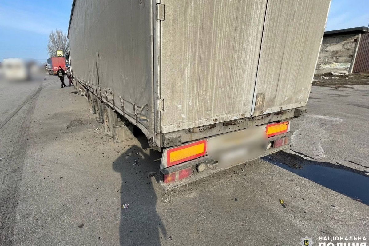 «Після 3-ї години ночі та на ранок агресори відновили атаки на Нікополь» - поліція про наслідки обстрілів Дніпропетровщини за добу