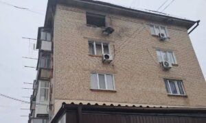 Вранці ворог вдарив по Нікополю – понівечено багатоповерхівку, вночі під ударом був Синельниківський район