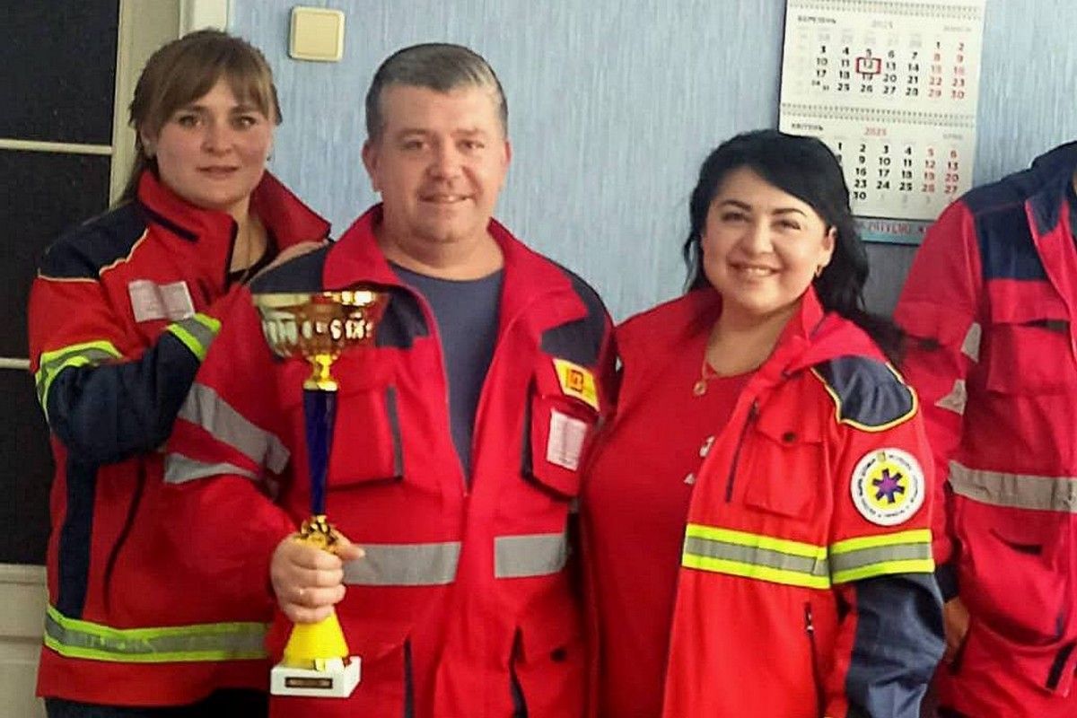 Команда парамедиків з Нікополя перемогла у змаганнях з надання першої допомоги 1 Команда парамедиків з Нікополя перемогла у змаганнях з надання першої допомоги