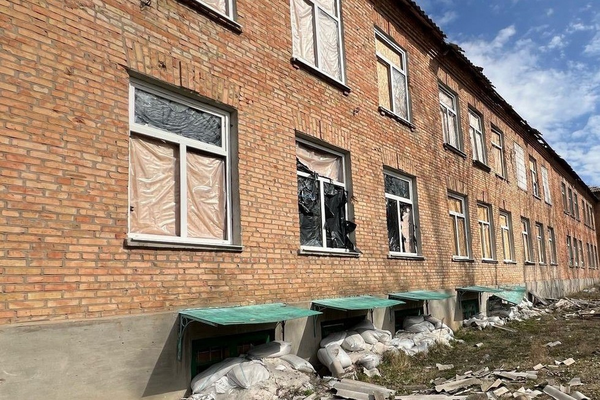 Поранили двох жінок у прибережному районі Нікополя: поліція розповіла про наслідки обстрілів Нікопольщини 1 Поранили двох жінок у прибережному районі Нікополя: поліція розповіла про наслідки обстрілів Нікопольщини