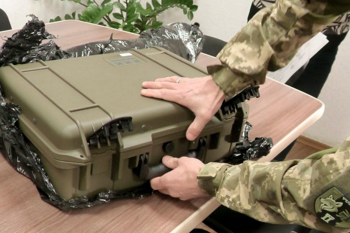 Потужний пристрій для посадки ворожих дронів передала на фронт Червоногригорівська громада 1 Потужний пристрій для посадки ворожих дронів передала на фронт Червоногригорівська громада