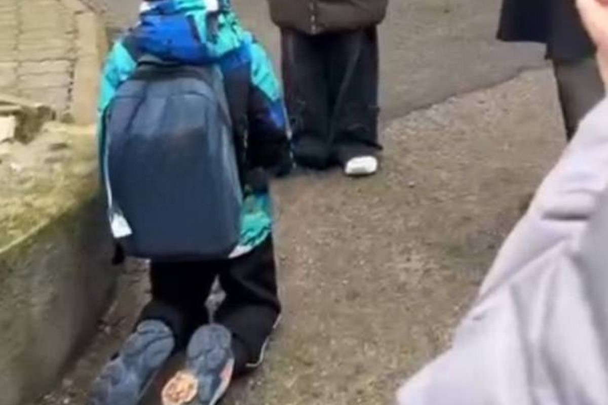 Конфлікт між школярами у Покрові стався через молодшу сестру: поліція проводить перевірку 1 Конфлікт між школярами у Покрові стався через молодшу сестру: поліція проводить перевірку