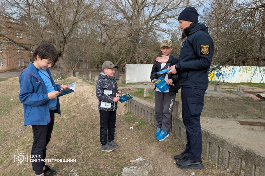 Після ворожих обстрілів у Нікополі можуть залишатися нерозірвані боєприпаси – ДСНС (фото)