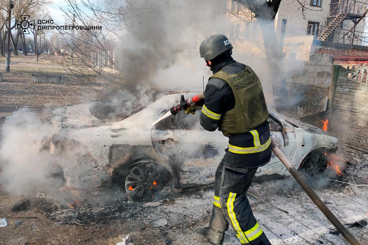 У Нікополі внаслідок обстрілу сталася пожежа