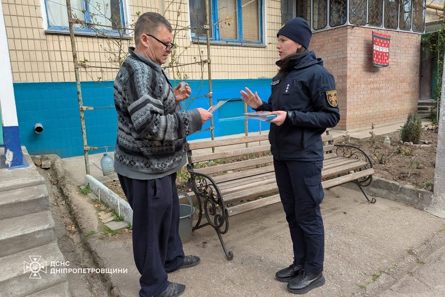 Після ворожих обстрілів у Нікополі можуть залишатися нерозірвані боєприпаси – ДСНС (фото)