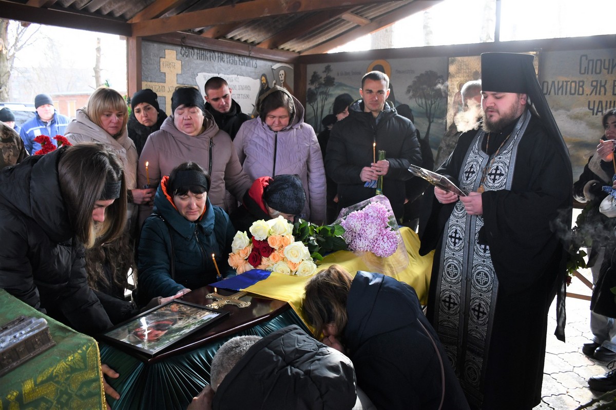 Вбиті росією мешканці Нікопольщини: Захисник з Нікополя Дмитро Тимофєєв сьогодні святкував би своє 49-річчя…