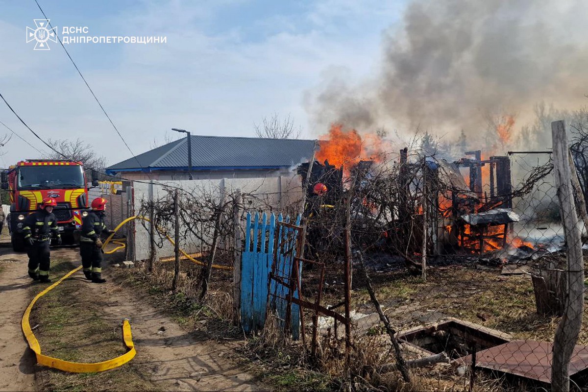 Чоловік отримав опіки під час пожежі у Дніпрі (фото) 2