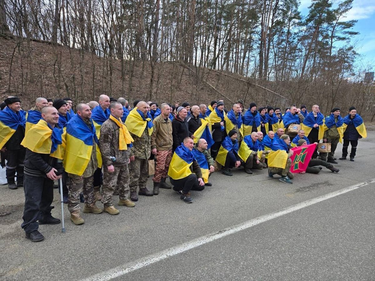 З російського полону повернулися 15 захисників з Дніпропетровщини