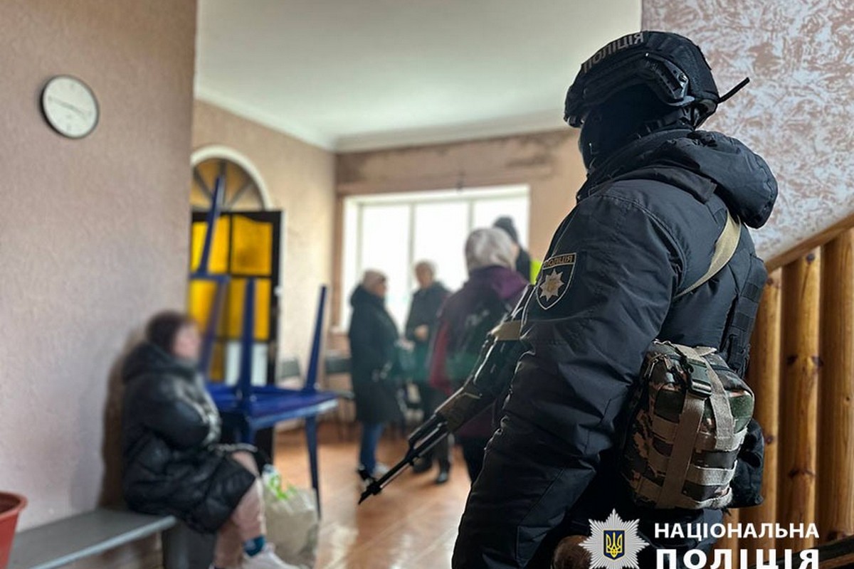 Житель Дніпропетровщини тримав у трудовому рабстві 31 людину (фото, відео) 2