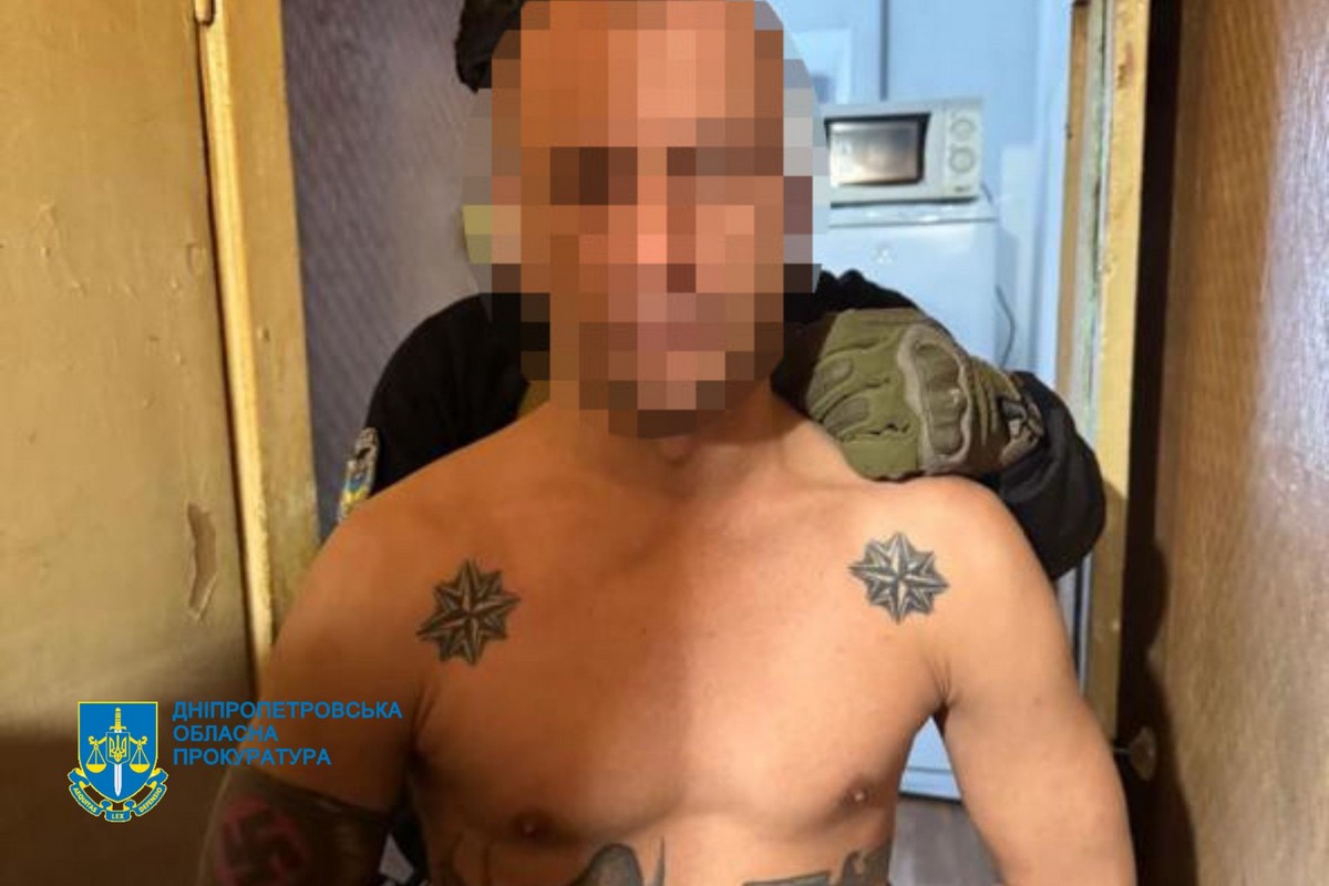 Налагодили наркобізнес у Нікополі і Покрові: викрито 16 учасників злочинної організації «Біле братство» 1 Налагодили наркобізнес у Нікополі і Покрові: викрито 16 учасників злочинної організації «Біле братство»