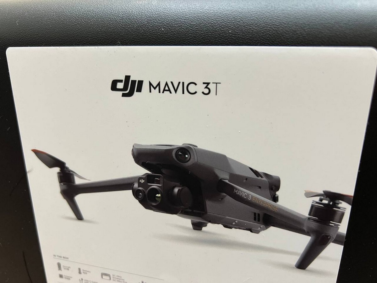 Червоногригорівська ТГ передала на фронт два квадрокоптери Mavic 3