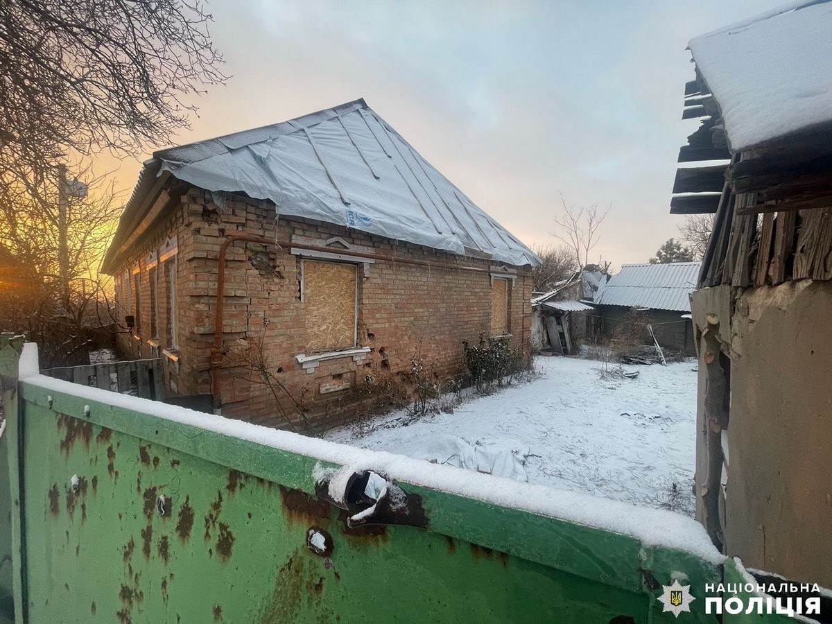 Фото наслідків обстрілів Дніпропетровщини