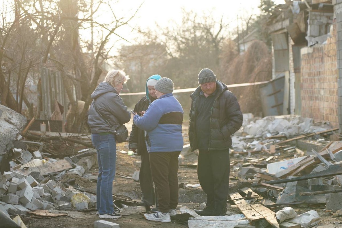 Фото наслідків атаки на Дніпро