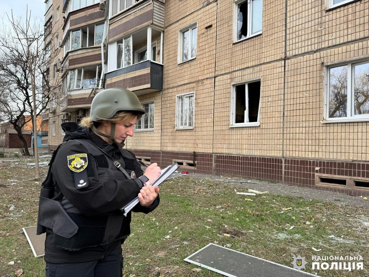 Фото наслідків удару по Кривому Рогу