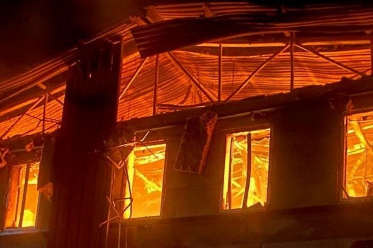 Масована атака безпілотниками та обстріли Нікополя і району: як минула ніч 26 березня в області